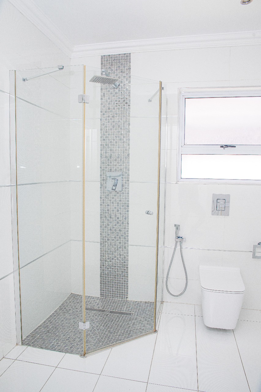 5 Bedroom Property for Sale in Beacon Bay Eastern Cape